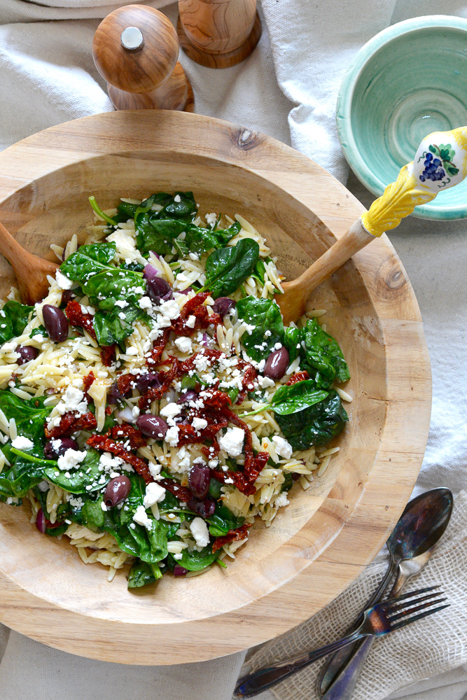 Spinach & Orzo Salad ciaochowbambina.com