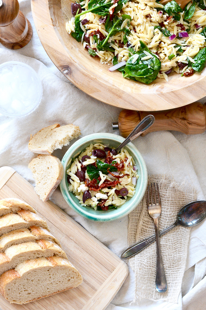 Spinach & Orzo Salad (Video) ciaochowbambina.com