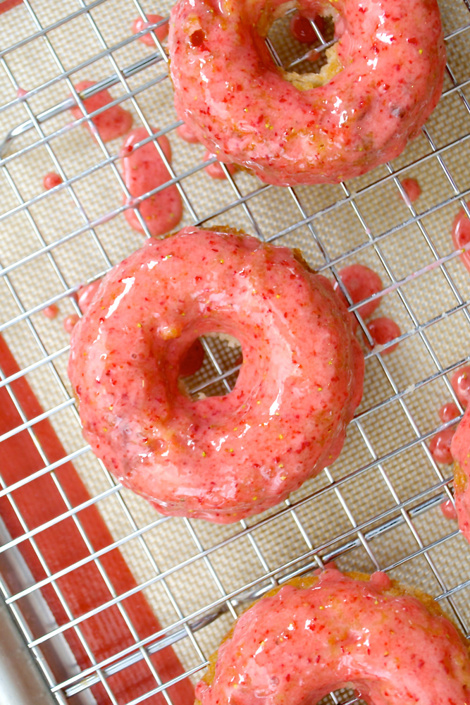 Baked Strawberry Doughnuts with Fresh Strawberry Glaze ciaochowbambina.com
