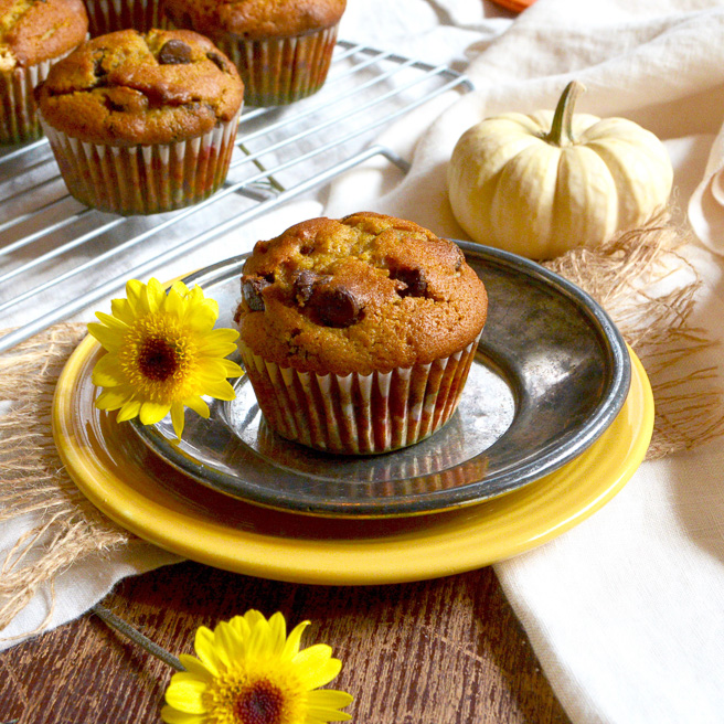 pumpkin-chocolate-chip-bacon-muffins ciaochowbambina.com