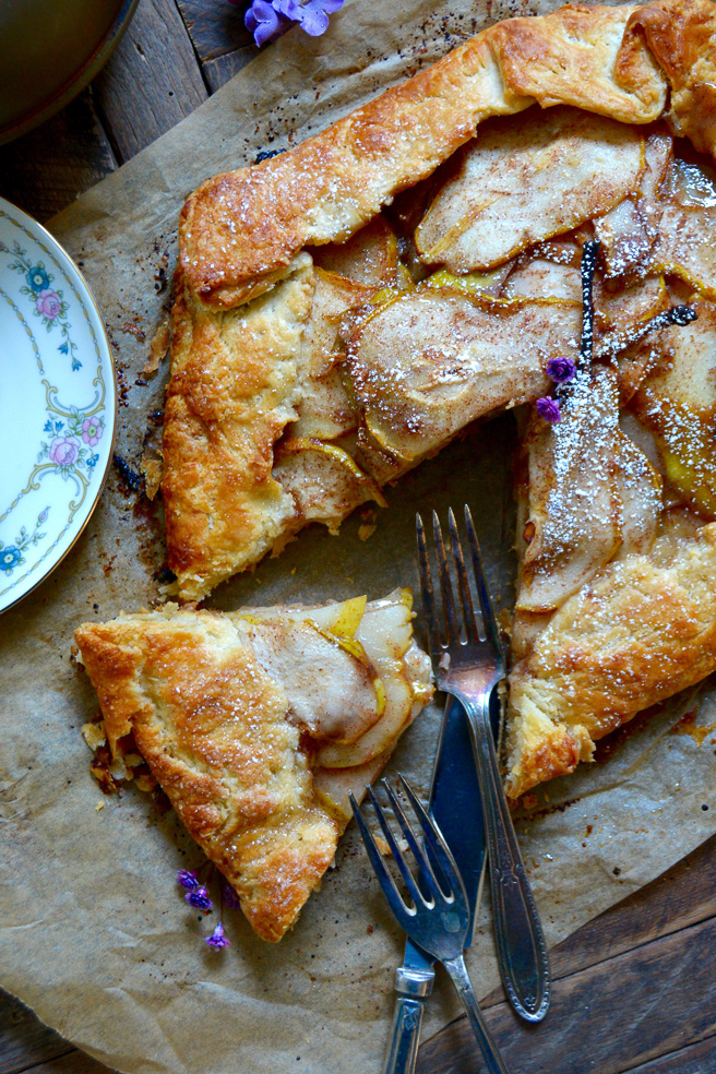 Rustic Pear Crostata ciaochowbambina.com