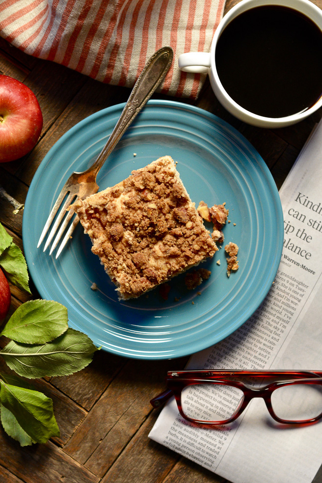 cinnamon-apple-cake-with-pecan-crumble ciaochowbambina.com