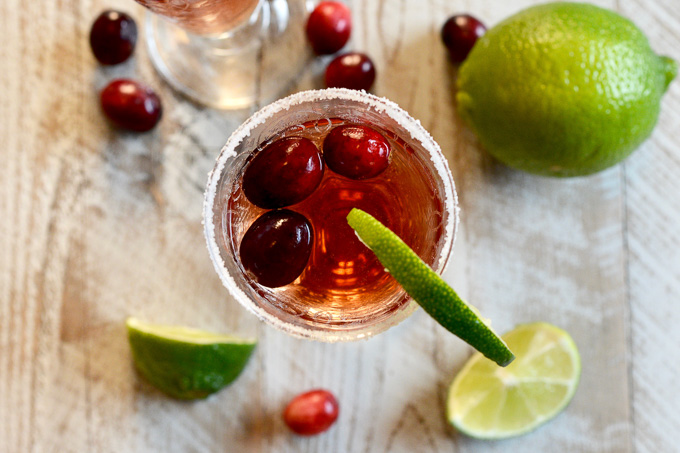 cranberry-champagne-sparkler ciaochowbambina.com