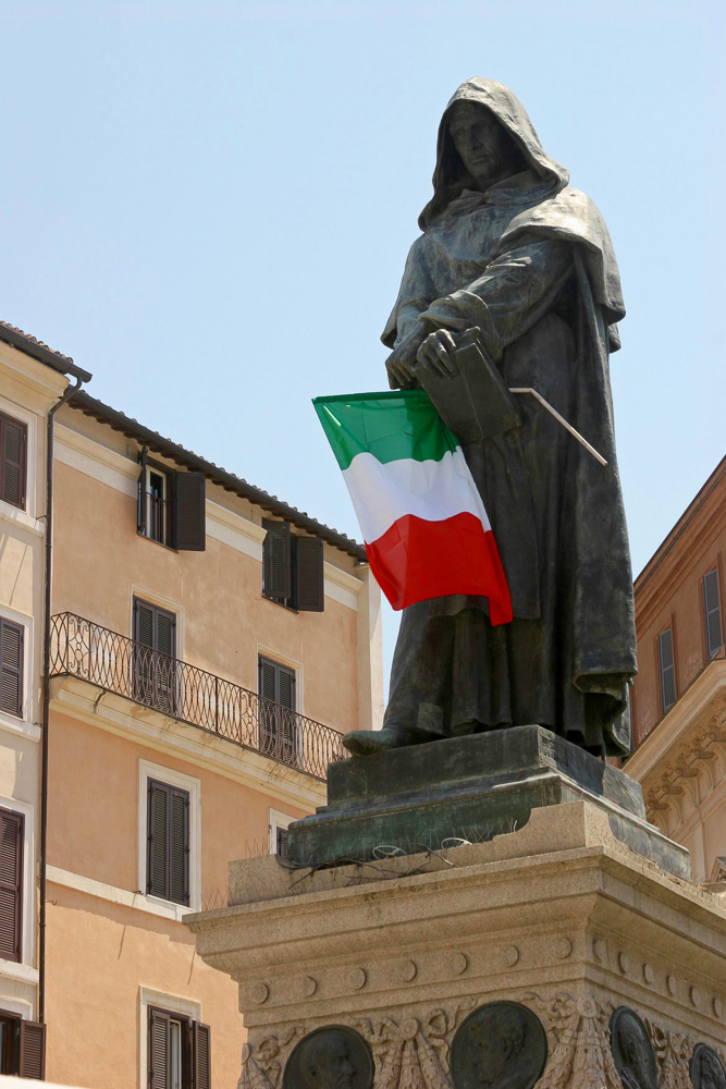 Authentic Margherita Pizza for International Day of Italian Cuisines ciaochowbambina.com