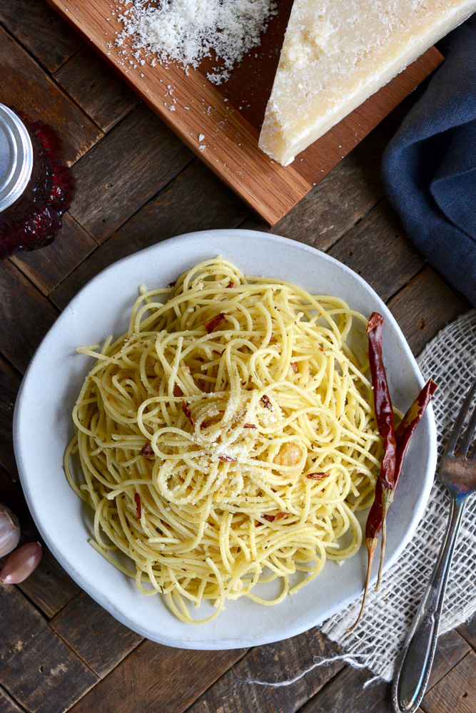 Spaghettini Italiano with Garlic, Chili, Oregano &amp; Parmesan | Ciao Chow ...