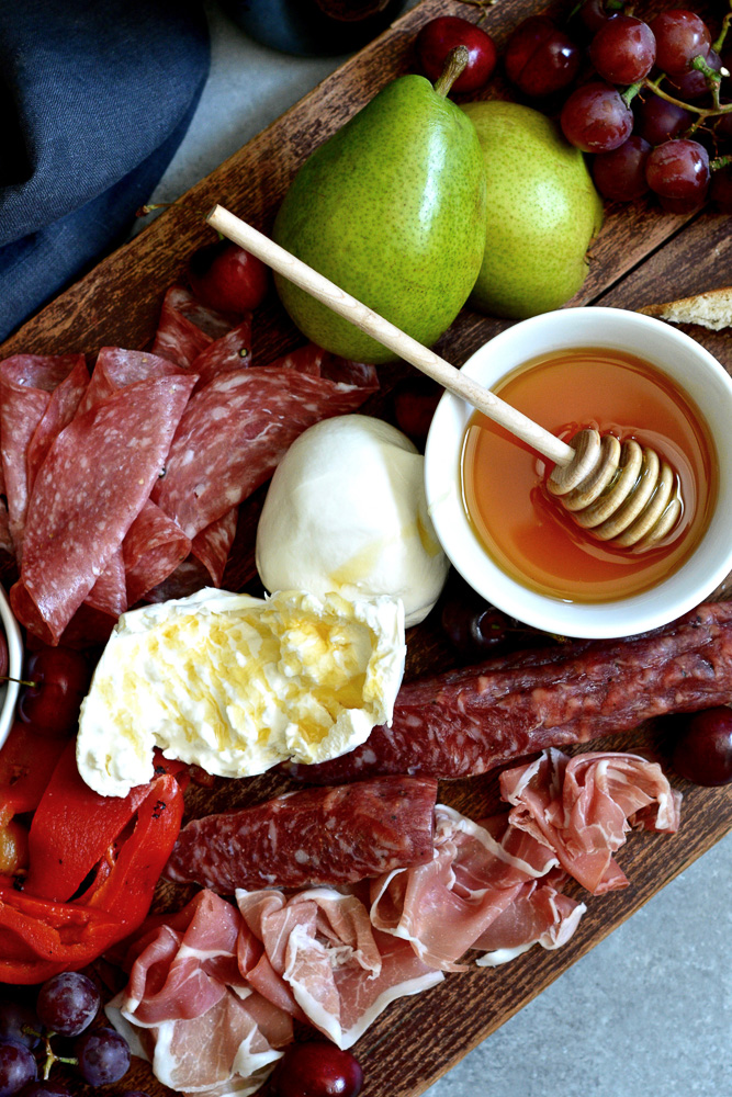 Italian Charcuterie Board ciaochowbambina.com