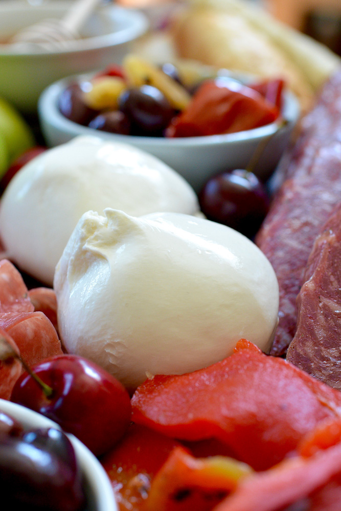 Italian Charcuterie Board ciaochowbambina.com