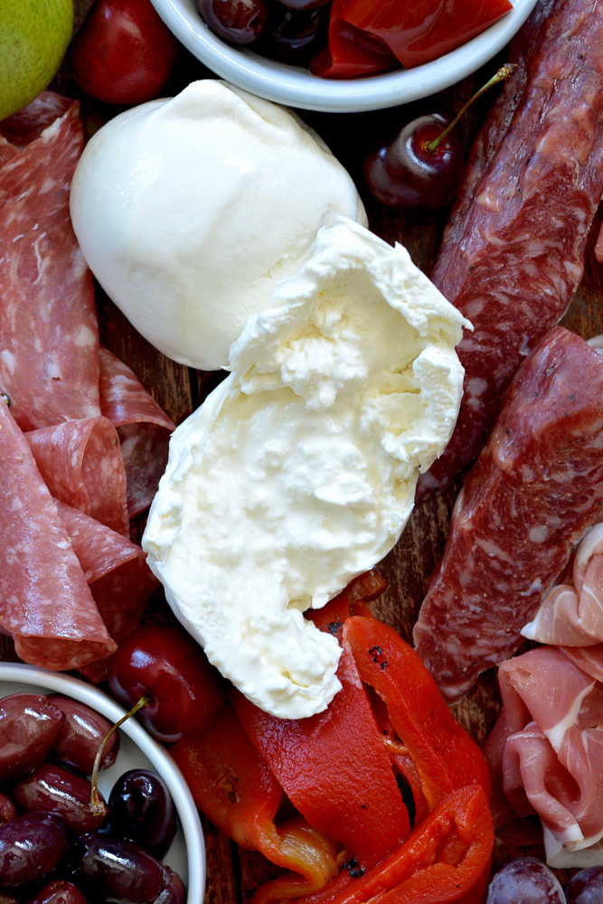 Italian Charcuterie Board ciaochowbambina.com
