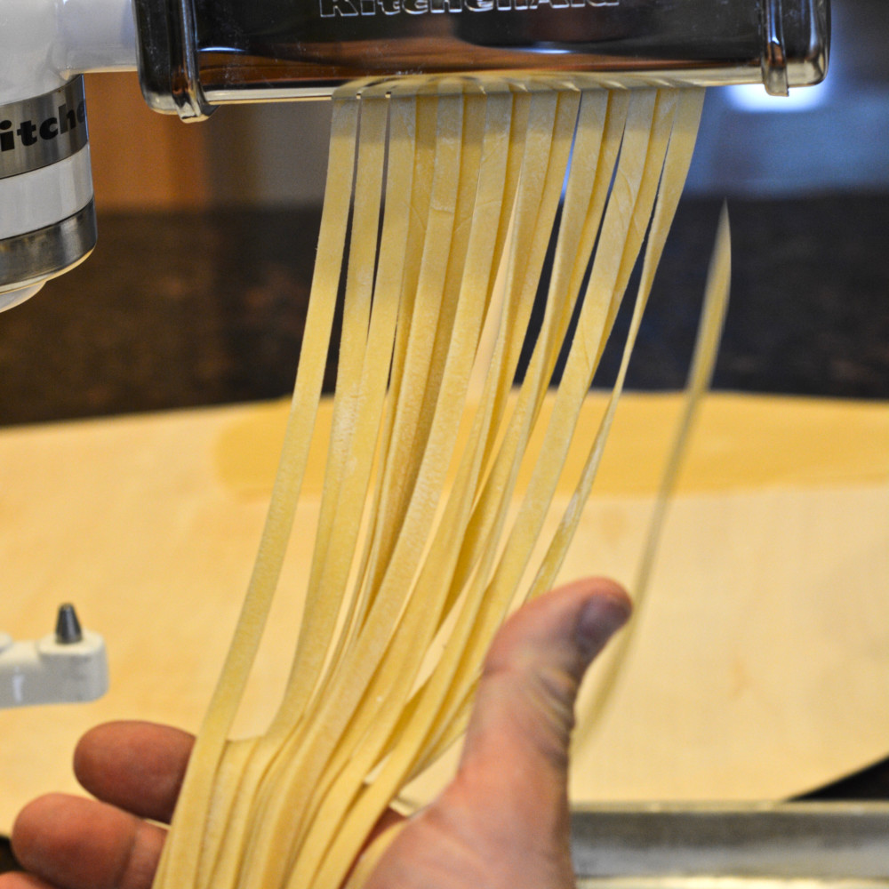 Handmade Fettuccine with Easy Marinara ciaochowbambina.co