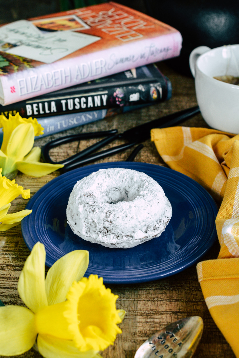 Baked Powdered Doughnuts ciaochowbambina.com