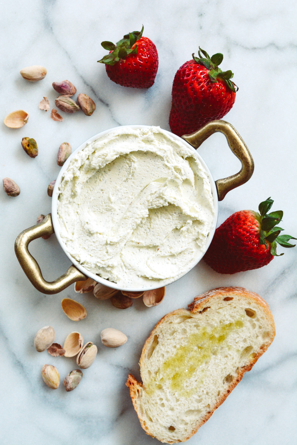 Roasted Strawberries & Pistachios with Vanilla Bean Whipped Mascarpone Crostini ciaochowbambina.com