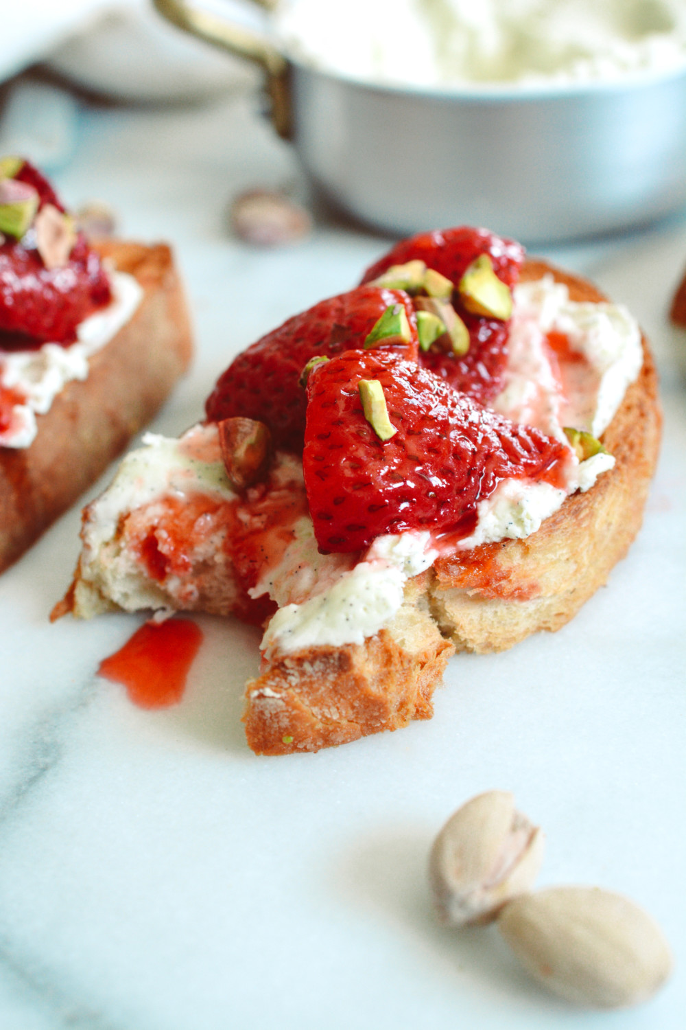 Roasted Strawberries & Pistachios with Vanilla Bean Whipped Mascarpone Crostini ciaochowbambina.com