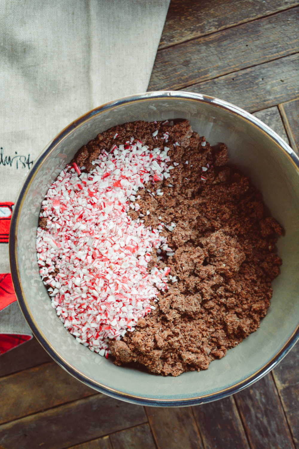 Chocolate Candy Cane Biscotti ciaochowbambina.com