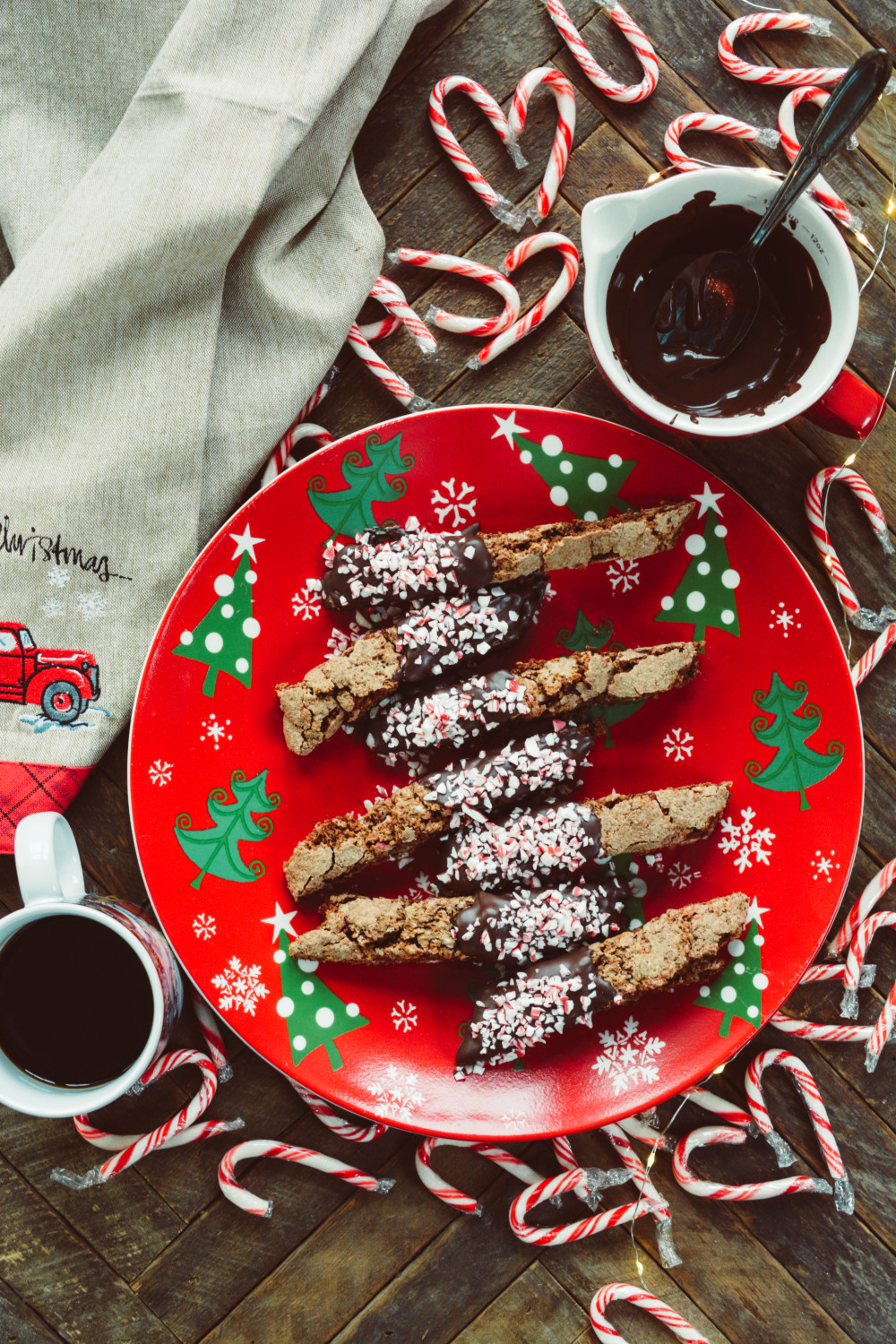 Chocolate Candy Cane Biscotti ciaochowbambina.com