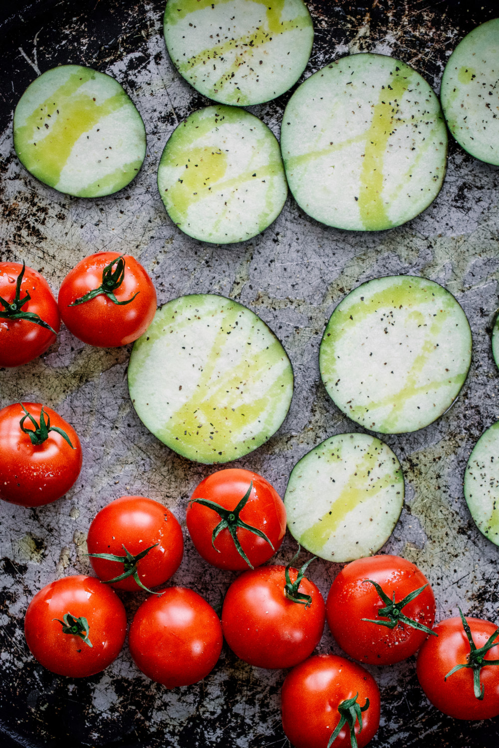Roasted Eggplant, Tomato and Basil Pizza ciaochowbambina.com