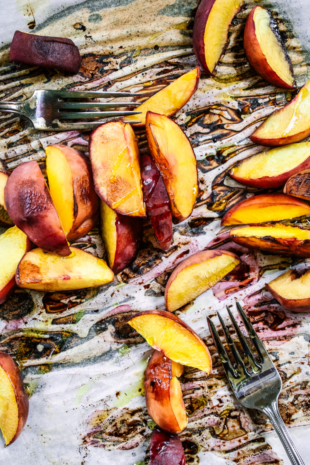 Balsamic Peach, Burrata & Prosciutto Salad