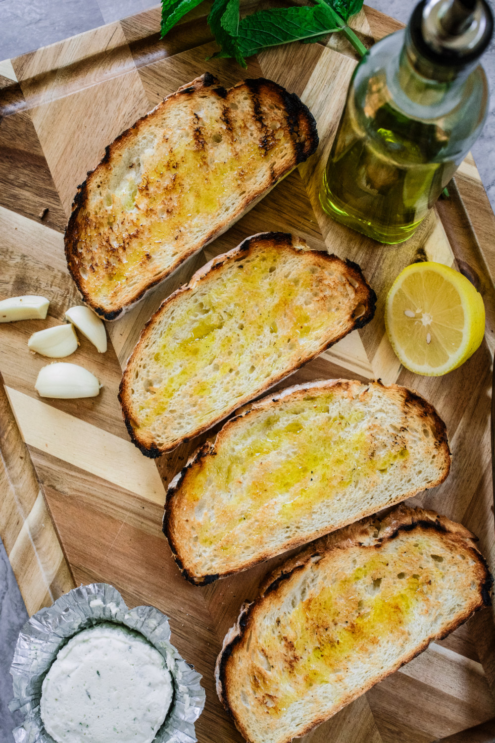 Minty Pea and Boursin Bruschetta 