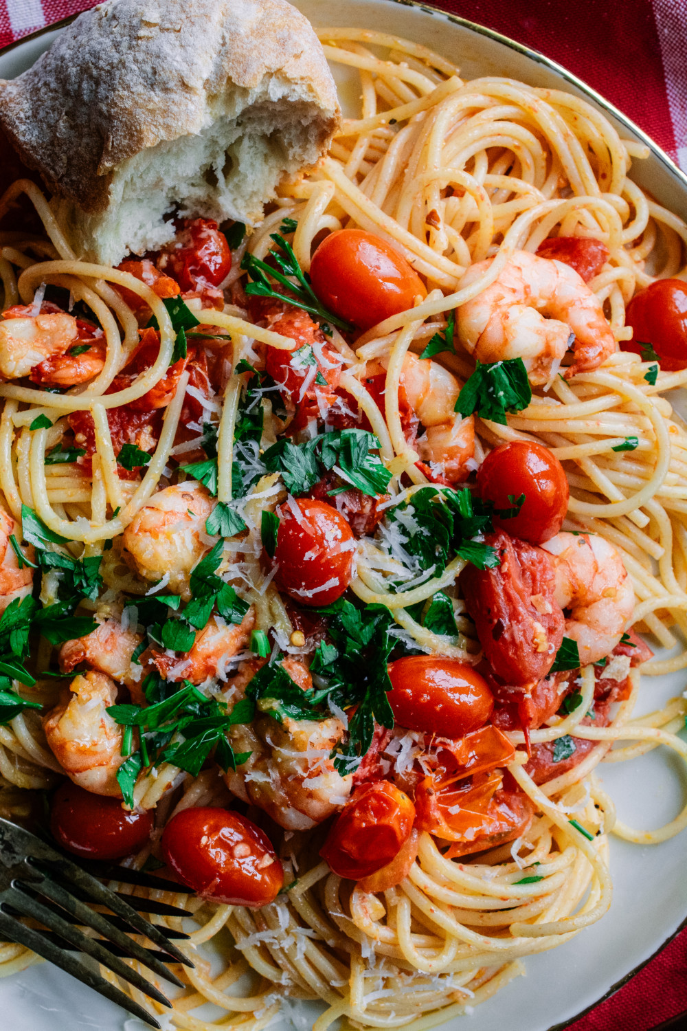 Pasta with Spicy Garlic Shrimp & Burst Grape Tomatoes