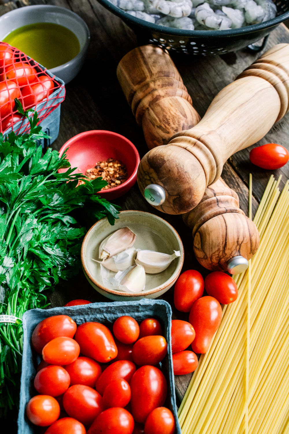 Pasta with Spicy Garlic Shrimp & Burst Grape Tomatoes