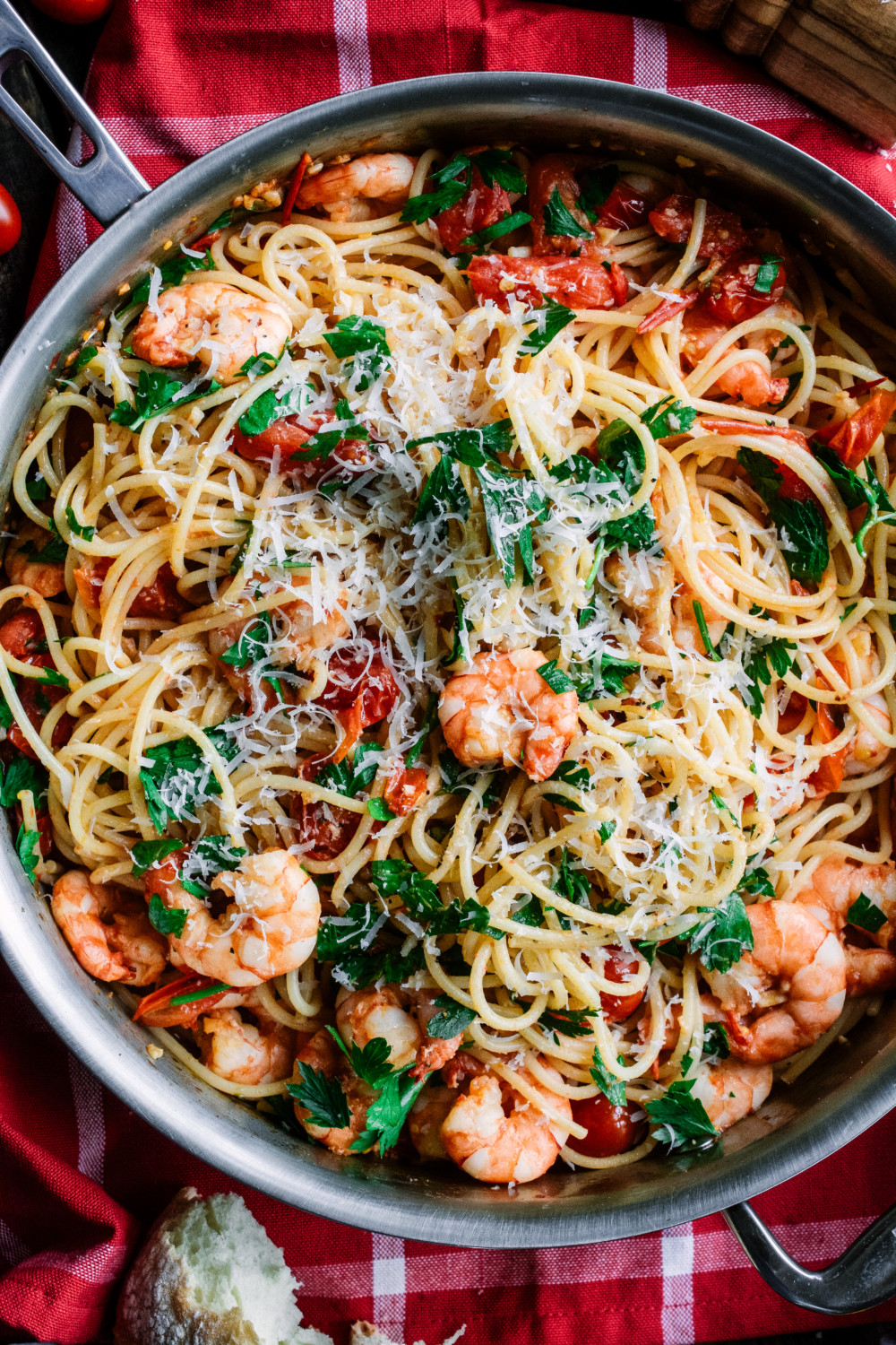 Pasta with Spicy Garlic Shrimp & Burst Grape Tomatoes